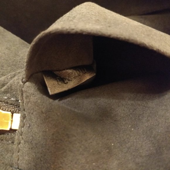 LOUIS VUITTON M57458 GAME ON VANITY PM BLACK -- brand new - Picture 5 of 10